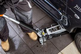automobilio domkratas - Neo Podnośnik hydrauliczny aluminiowy 1.25 t (11-730) - 5 nuotrauka