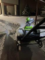 sniego valytuvas - SNIEGO VALYTUVAS Greenworks gd40stUBX 40V, 2X4Ah (su akum. ir krov.) - 5 nuotrauka