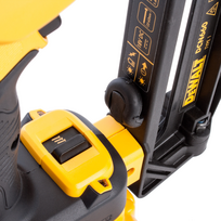 dewalt dewalt combo - DeWALT Combo DCK246P2 (DCN930 + DCN660), 18V, 2x5,0Ah, Krepšys (Bag) - 7 nuotrauka