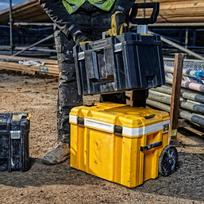 saltkrepsis saltdeze - DeWalt T-STAK DWST83281-1, 28 l, IP54 - 3 nuotrauka