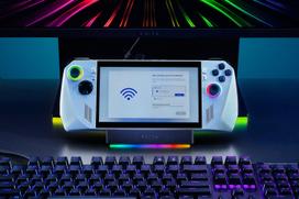 razer usb - Razer Handheld Dock Chroma USB Type C 6-in-1 dokavimo stotelė Juoda (Black) - 2 nuotrauka