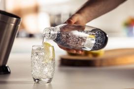 gerimu aparatai - SodaStream DUO, baltas + buteliukas SodaStream, 1l, Metalinis + Schwip Schwap Zero SodaStream sirupas, 440ml - 5 nuotrauka