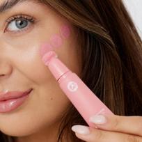 skaistalai gosh - GOSH Copenhagen Matte Blush Up kreminiai skaistalai 003 Cherry Berry (Rožinė) 14 ml - 5 nuotrauka