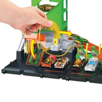 hot wheels trasos - Mattel Hot Wheels City Super Fuel Station HTN79 žaislų rinkinys - 5 nuotrauka