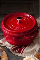 ketaus puodai 3 - Staub Apvalus ketaus puodas 24 cm, Vyšnių Raudona (Cherry) - 4 nuotrauka