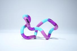 rusu zaisliukai - Tangle 104FT klasikinis stresą mažinantis žaislas - 4 nuotrauka