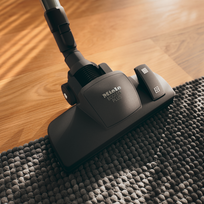 miele siurblia - Miele Blizzard CX1 Cat & Dog Flex Graphite Grey PowerLine (Pilkas) - 4 nuotrauka