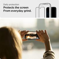 apple 17e - Spigen GLASS HARTED SPIGEN ALM GLASS FC 2-PACK IPHONE 13 / 13 PRO BLACK - 5 nuotrauka