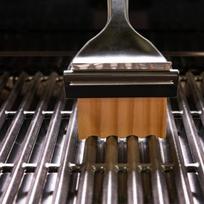 groteliu valymo sepetys - CHAR-BROIL Medinė šepečio galvutė karštam paviršiui Hot-Clean Replacement Head - 2 nuotrauka