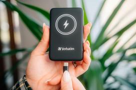 magnetinis power bank - Verbatim Charge 'n' Go Magnetic Wireless Power Bank 10000mAh Black - 3 nuotrauka