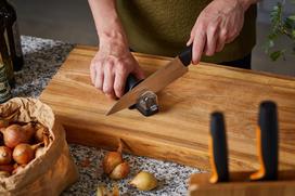 fiskars peiliu - Fiskars Roll-Sharp - 6 nuotrauka