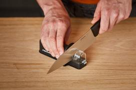 fiskars peiliu - Fiskars Roll-Sharp - 7 nuotrauka