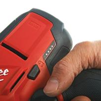 rankos - Milwaukee M12 CHZ-0 - 5 nuotrauka