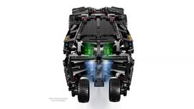 batman - LEGO Technic Batmobile Tumbler 42239 - 2 nuotrauka