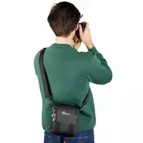 foto krepsiai - Lowepro camera bag Adventura SH 120 III, black | LP37450-PWW - 4 nuotrauka