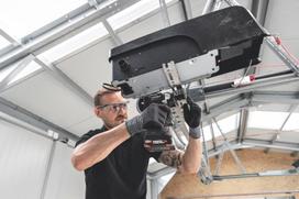 pakrovejas 18v - Smūginis veržliasukis Metabo SSW 18 LT 300 BL; 18 V (be akumuliatoriaus ir pakrovėjo) - 3 nuotrauka