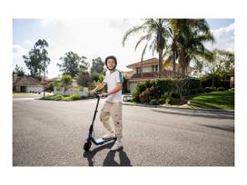 paspirtukai ninebot - Segway eKickScooter C2 PRO 20 km/h Black, Blue - 4 nuotrauka