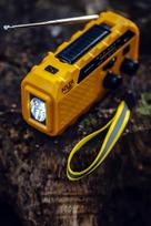 radijo imtuvas zibintuvelis - Adler AD 1197 Nešiojamasis radijas su žibintuvėliu (Portable Radio with Flashlight) - 3 nuotrauka