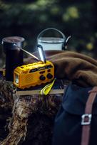 radijo imtuvas zibintuvelis - Adler AD 1197 Nešiojamasis radijas su žibintuvėliu (Portable Radio with Flashlight) - 4 nuotrauka