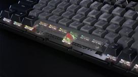 keyboard 75 - Corsair K65 Plus Wireless 75% RGB žaidimams, MLX Raudonas (Juodas) - 4 nuotrauka
