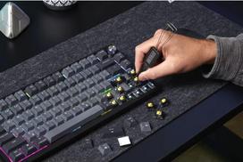 keyboard 75 - Corsair K65 Plus Wireless 75% RGB žaidimams, MLX Raudonas (Juodas) - 5 nuotrauka