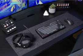 keyboard 75 - Corsair K65 Plus Wireless 75% RGB žaidimams, MLX Raudonas (Juodas) - 6 nuotrauka
