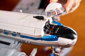 senukai lego - LEGO Icons Douglas DC-3 PAN AM keleivinis lėktuvas 11378 - 6 nuotrauka