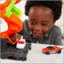 automobiliu garazas - Trasa "Hot Wheels, Bokštinė automobilių plovykla - 9 nuotrauka