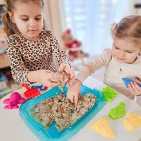 stalai ir staliukai - WOOPIE Kinetinio smėlio rinkinys 0,5 kg Stalas su formelėmis - 9 nuotrauka