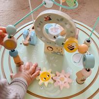 medinis zaislas - Tooky Toys Edukacinis lavinamasis stalas su motorikos kilpa - 10 nuotrauka