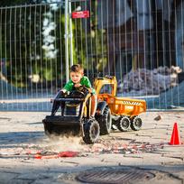 ekskavatorius - Paspiriamas traktorius FALK Case IH, oranžinis (Orange) su priekaba - 10 nuotrauka