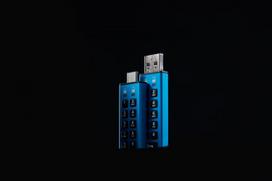 usb flash drive 3.2 - Kingston IronKey Keypad 200 64GB Mėlyna (Blue) - 2 nuotrauka