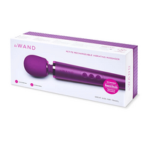 vibracinis masazuoklis - Le Wand Petite įkraunamas vibruojantis masažuoklis - violetinis (Purple) - 5 nuotrauka