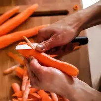 fiskars peiliai virtuviniai - Scraper knife 8 cm Functional Form 1057544 - 2 nuotrauka