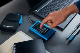 external ssd - External SSD|KINGSTON|IronKey Vault Privacy 80|960GB|USB 3.2|Write speed 250MBytes/sec|Read speed 250MBytes/sec|IKVP80ES/960G - 2 nuotrauka