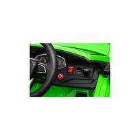 mp3 automobilyje - Elektrinis visureigis Audi RS Q8, žalias - 2 nuotrauka