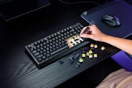 razer v4 - Razer BlackWidow V4 TKL HyperSpeed, Juoda (Black) - 3 nuotrauka