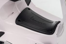 vespa vaikiska - Ramiz vaikiškas elektrinis motoroleris Vespa ROMA, baltas (White) - 14 nuotrauka