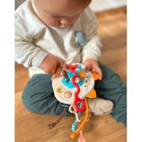 zaisliukas lape - Woopie Baby Montessori sensorinis žaislas-kramtukas-barškutis, lapė - 4 nuotrauka
