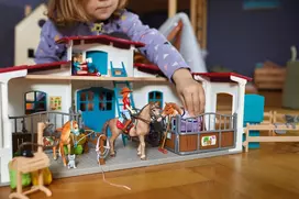 zirgu figureles - Rinkinys Schleich Horse Club Lakeside Riding Center 42567 - 5 nuotrauka