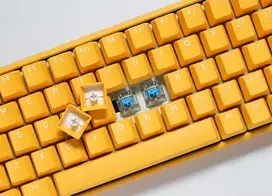 rgb klaviatura - Ducky One 3 Yellow Mini Cherry MX Speed Silver (Geltona) - 2 nuotrauka