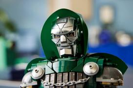 lego super heroes - LEGO Marvel Super Heroes Doctor Doom Bust 76345 - 5 nuotrauka