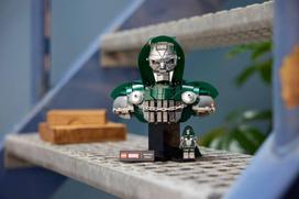 lego super heroes - LEGO Marvel Super Heroes Doctor Doom Bust 76345 - 10 nuotrauka
