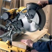 dewalt diskas - Pjovimo diskas medienai DeWalt; 305x2,6x30,0 mm; Z32; -5° - 4 nuotrauka