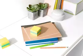 3m lipni - Lipnių lapelių mini kubas Post-It, 51x51 mm, 400 lapelių, geltonų atspalvių - 3 nuotrauka