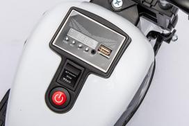 vaikiskas elektrinis paspirtukas - Elektrinis motociklas Chopper FASTER, White - 12 nuotrauka