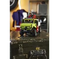 su kranu - LEGO Technic Mercedes-Benz Unimog U 5023 su kranu 42242 - 3 nuotrauka