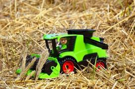 traktoriu modeliukai - Žaislinis traktorius Lena Harvester, juoda/žalia - 2 nuotrauka