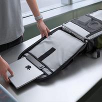 laptopas - Tech-Protect Defender S70 Laptop Backpack 24L Dark Green (Tamsiai žalia) - 2 nuotrauka