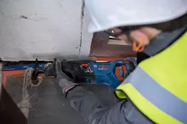 akumuliatorinis tiesinis pjuklas - Bosch GSA 18V-28 Professional - 7 nuotrauka